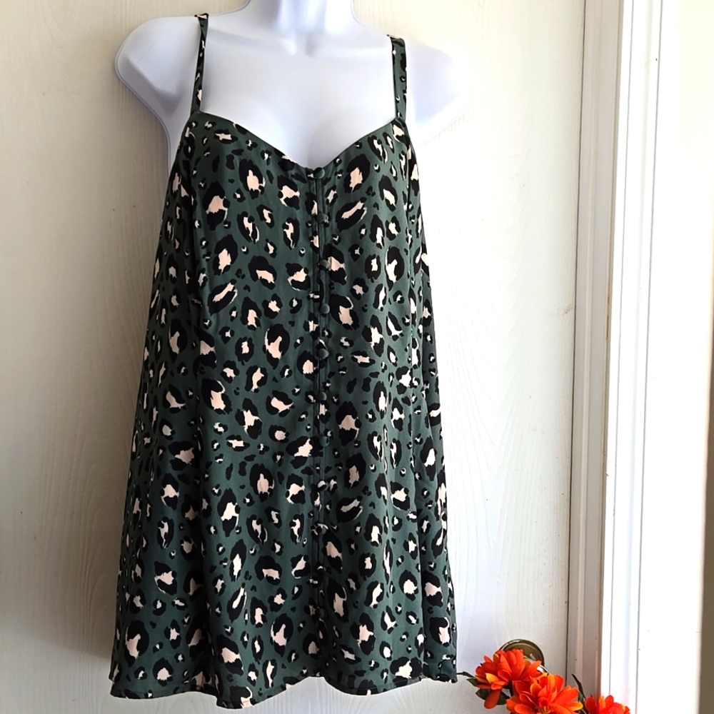 Torrid | Cami Tank/ Swing Green Leopard Top - Picture 2 of 9